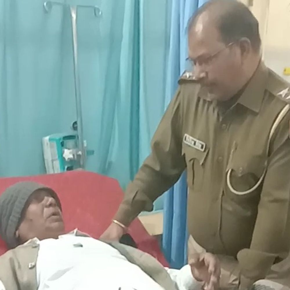 एसपी ऑफिस के ASI सहित 2 लोग गंभीर घायल:  जावाल रोड पर कैंपर-कार-बाइक की टक्कर, पुलिस जांच में जुटी – Sirohi News