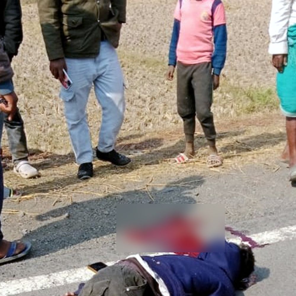 पाकुड़ में अलग-अलग दो सड़क दुर्घटनाओं में एक की मौत:  बाइक सवार को अज्ञात वाहन ने लिया चपेट में, टोटो की टक्कर से हुआ दूसरा हादसा – Pakur News