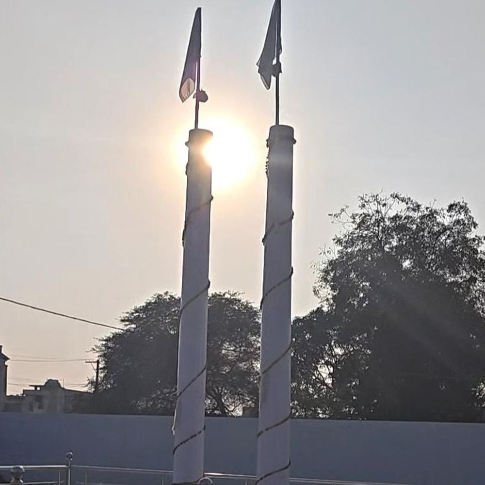 भिलाई में जैतखाम को नुकसान पहुंचाने का आरोप:सतनामी समाज के अध्यक्ष बोले- नगर का युवक रॉड लेकर जैतखाम पहुंचा; कार्रवाई की मांग