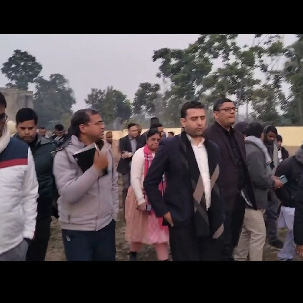 सीतामढ़ी में मुख्यमंत्री जनसंवाद की तैयारी शुरू:बेलसंड के चंदौली उच्च विद्यालय में होगा कार्यक्रम, डीएम-एसपी ने किया निरीक्षण