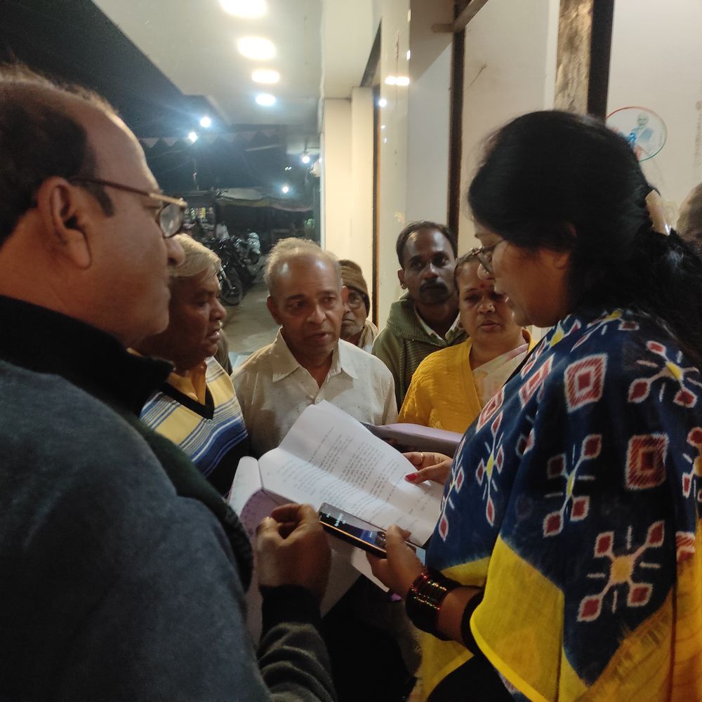 नेपानगर: जमाकर्ताओं ने विधायक से की पैसे वापसी की मांग:  नागरिक साख सहकारी संस्था घोटाले के बाद लाखों रुपए नहीं मिल रहे – Burhanpur (MP) News