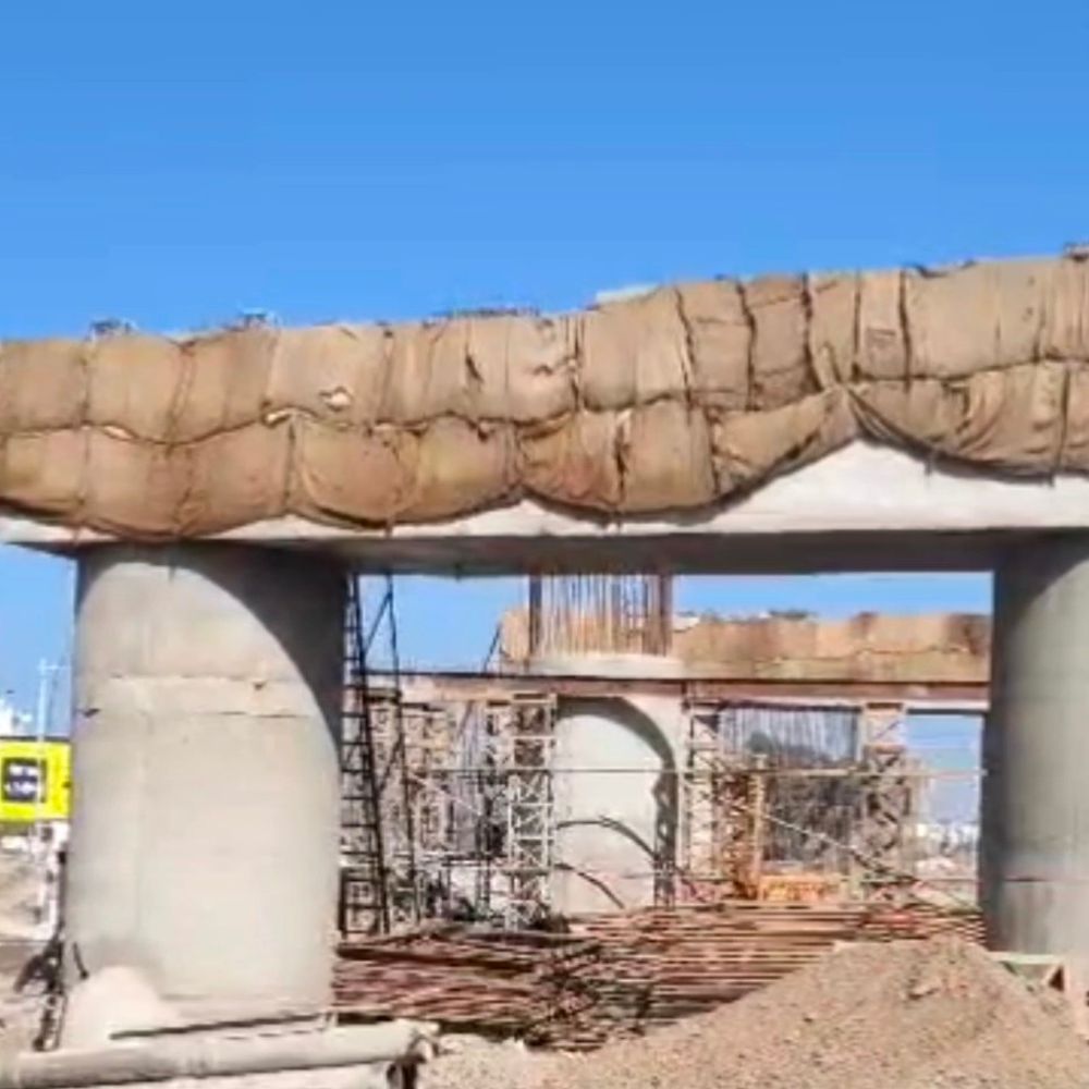 26 पिलरों पर खड़ा होगा 120 करोड़ का ओवरब्रिज:  इंदौर-दाहोद रेल परियोजना के तहत बन रहा ब्रिज – Dhar News