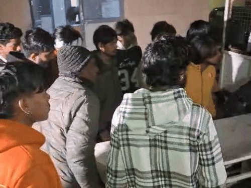 करनाल में नेशनल हाईवे पर महिला को कुचला:  काम से लौट रही थी घर क्रॉस करते समय तेज रफ्तार वाहन ने मारी टक्कर, तीन बच्चों के सिर से उठा मां का साया – Karnal News