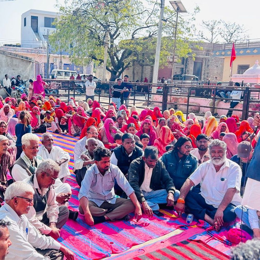 मनरेगा खत्म करने की साजिश बर्दाश्त नहीं: लोढ़ा:शिवगंज से 'मनरेगा बचाओ महाअभियान' शुरू, 10 गांवों में जनसंपर्क
