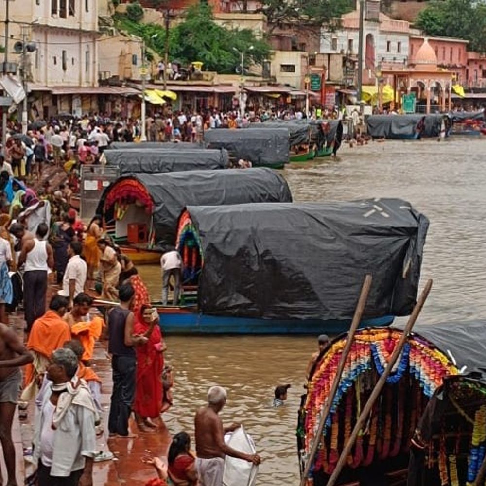 झांसी से चित्रकूट धाम के लिए चलेंगी स्पेशल ट्रेनें:  माघ अमावस्या पर झांसी से पहुंचते हैं हजारों श्रद्धालु, जरूरत पर और गाड़ी चलेंगी – Jhansi News