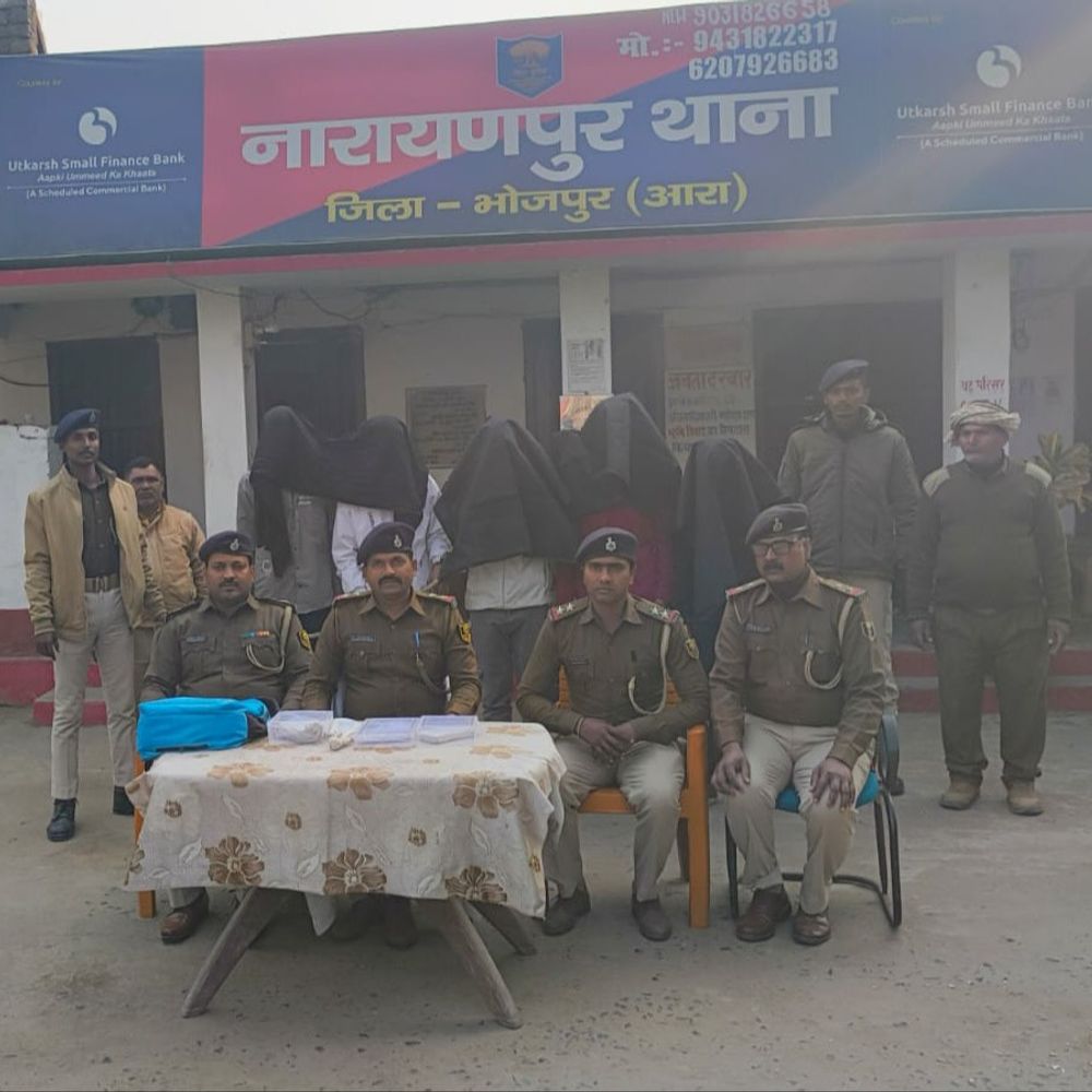 भोजपुर में हथियार के साथ 5 बदमाश गिरफ्तार:  अलग-अलग जगहों से पुलिस ने छापेमारी कर पकड़ा; पिस्टल, जिंदा कारतूस और तीन मोबाइल बरामद – Bhojpur News