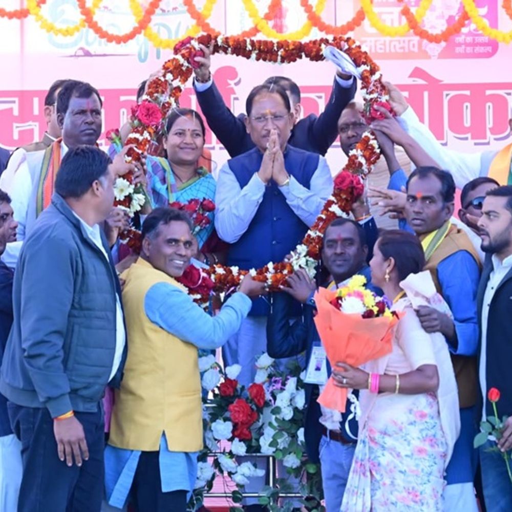 करमा महोत्सव में शामिल हुए मुख्यमंत्री,दी करोड़ों की सौगात:  सूरजपुर में 33 दलों के लोक कलाकारों ने दी प्रस्तुति,सीएम ने कहा-छत्तीसगढ़ की संस्कृति है पहचान – Ambikapur (Surguja) News
