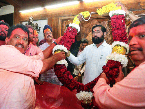 महाराष्ट्र नगर निगम चुनाव- 29 निगमों, 2869 सीटों का रिजल्ट:25 निगमों पर महायुति का कब्जा, BJP+ ने 118 सीटें जीतकर उद्धव से BMC छीनी