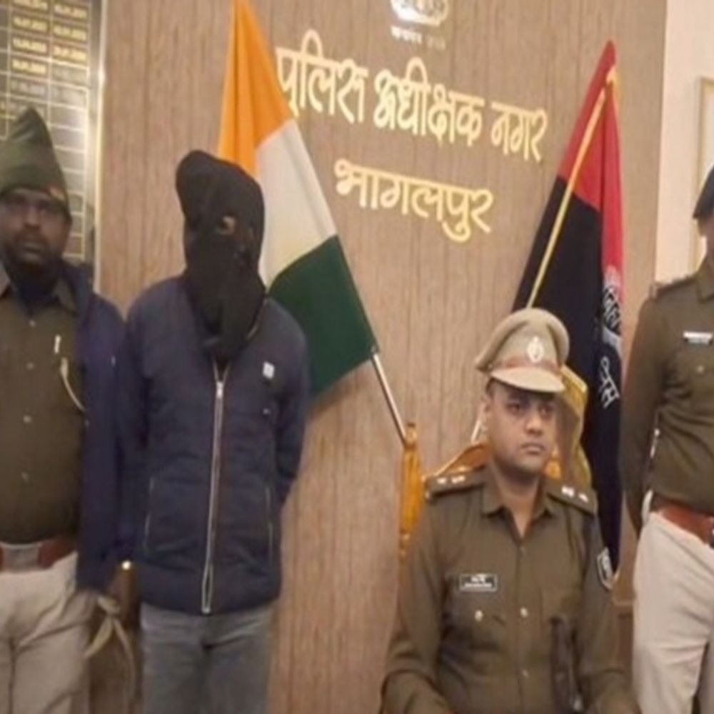 भागलपुर में कुख्यात अपराधी मृत्युंजय यादव गिरफ्तार:देसी कट्टा, कारतूस, मोबाइल और ब्राउन शुगर बरामद; हत्या, लूट, आर्म्स एक्ट समेत कई केस दर्ज