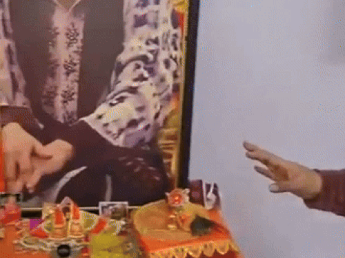 करनाल सीएचडी सिटी में सूना मकान बना चोरों का निशाना:  सेंटर लॉक तोड़कर चोरी,परिवार गुजरात गया था घूमने, मंदिर से चांदी के बर्तन व अलमारी से कैश ले गए चोर – Karnal News