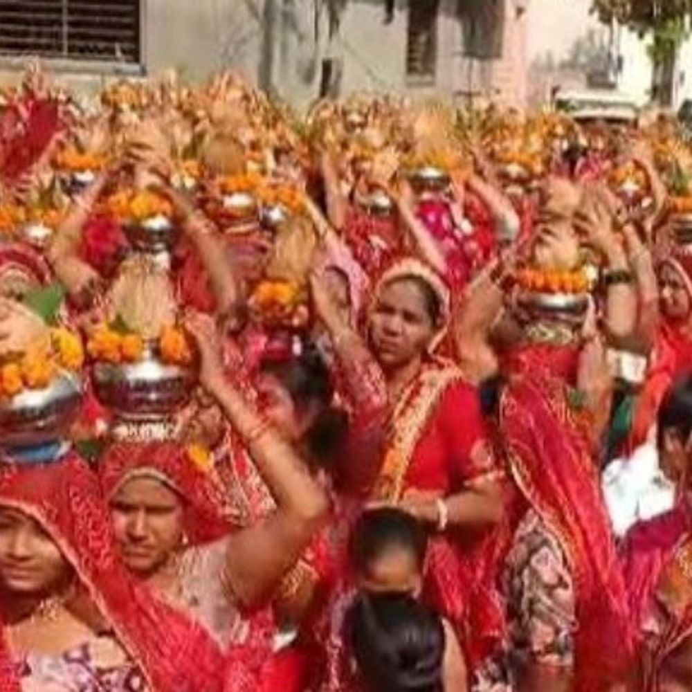 पाली में हिन्दू सम्मेलन में उमड़े शहरवासी:गाजे-बाजे से निकाली कलश यात्रा फिर सुने प्रवचन और भजन