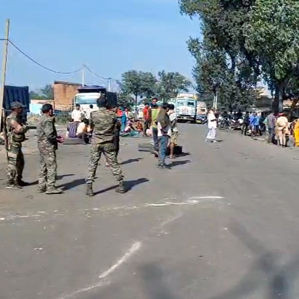 चतरा के टंडवा में हाइवा ने युवक को कुचला:  आक्रोशितों ने मुआवजे की मांग पर किया चतरा-सिमरिया मार्ग जाम, कोयला ढुलाई ठप – Chatra News