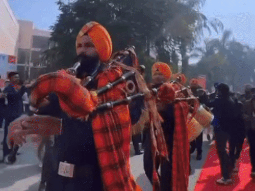 इन्वर्टिस विवि बरेली के दीक्षांत समारोह में पहुंचे सिद्धू:  छात्रों को दिया प्रेरणादायक संदेश, मेहनत और अनुशासन पर दिया जोर – Amritsar News