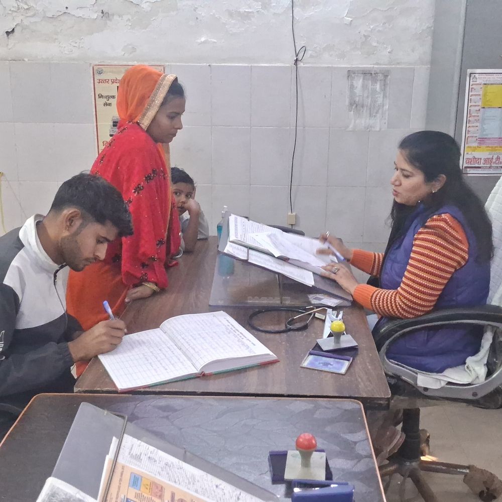 इटावा में आवारा कुत्तों, बंदरों का आतंक:  रोजाना 50 लोग शिकार, एक साल में करीब 10 हजार टीके लगे – Etawah News