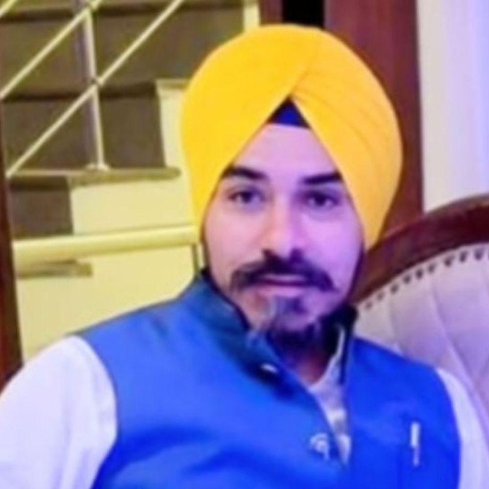 तरनतारन में ज्वेलर्स 24 घंटे से लापता:  बाइक सवार युवक ले जाते दिखा, परिजनों ने जताया अपहरण का शक, फोन पर मिली धमकी – tarn-taran News