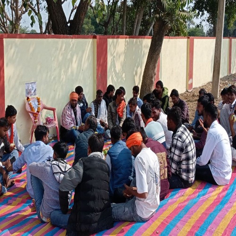 गाय हत्यारों की गिरफ्तार के लिए थाने के बाहर धरना:  सात दिन में आरोपियों को गिरफ्तार नहीं करने पर 28 जनवरी को रोड जाम करने का दिया अल्टीमेटम – Tonk News