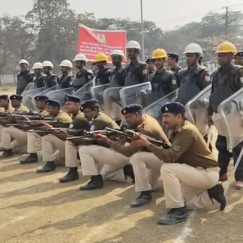 बोकारो पुलिस ने त्योहारों से पहले किया मॉक ड्रिल:  सरस्वती पूजा और गणतंत्र दिवस पर सुरक्षा का दिया मजबूत संदेश – Bokaro News