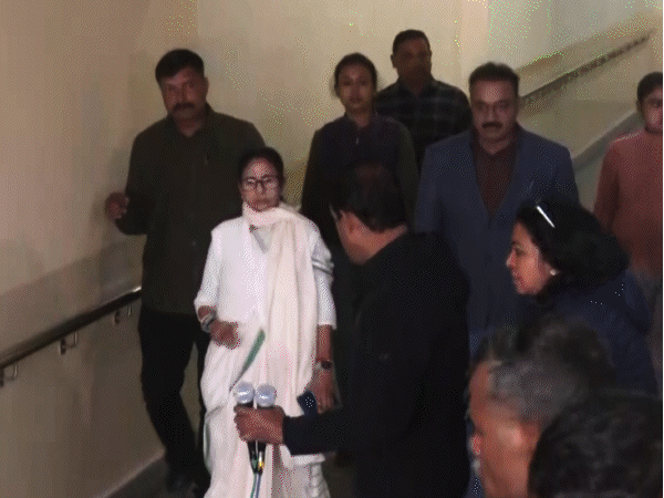 ED रेड के बाद ममता की इमरजेंसी-मीटिंग में क्या हुआ:I-PAC स्टाफ के लिए ‘सीक्रेट गाइडलाइंस’ लागू, क्या रेड से BJP को नुकसान होगा