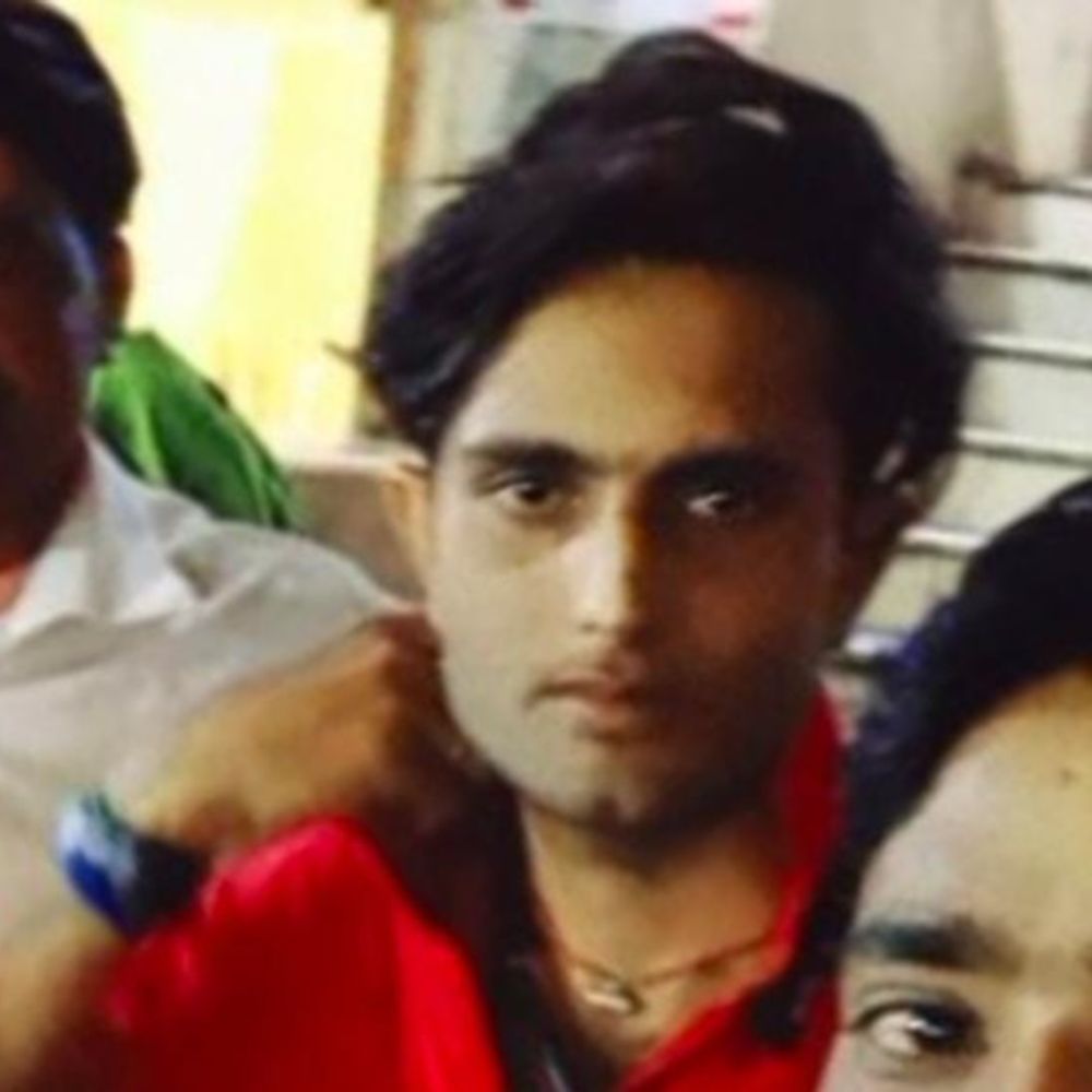 पत्नी के प्रेमी ने दोस्त संग युवक की हत्या की:पहले शराब पिलाई,फिर सिर में गोली मारी; पत्नी के अफेयर के बीच दीवार बन रहा था पति