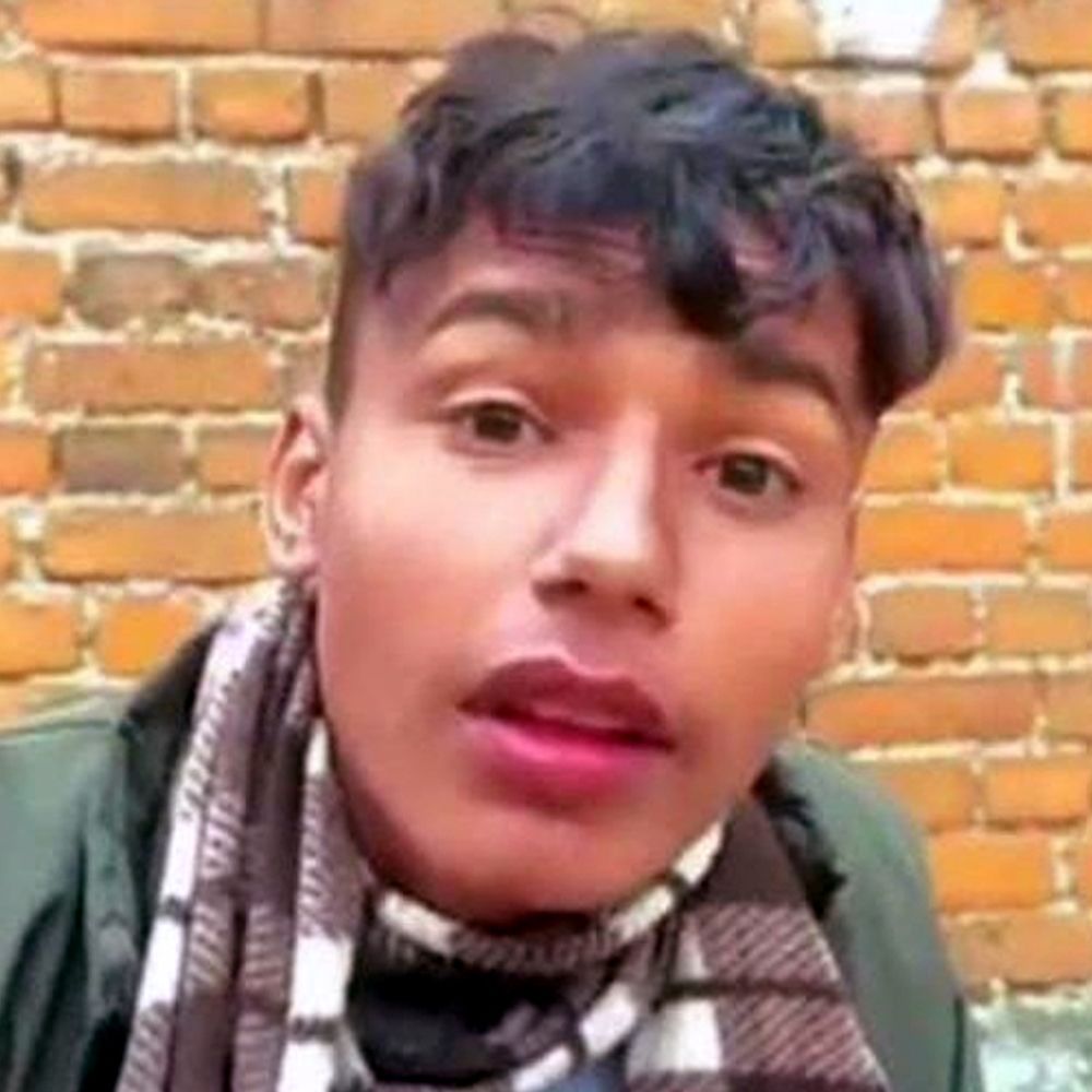 चतरा में 18 वर्षीय युवक का शव मिला, दोस्त फरार:  लेम खरिक मैदान से लाश की गई बरामद, परिजनों ने हत्या का लगाया आरोप – Chatra News