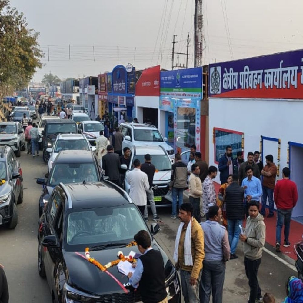 बसंत पंचमी पर ग्वालियर व्यापार मेले में रिकॉर्ड वाहन बिक्री:  ग्वालियर में एक दिन में 791 कारें, 482 बाइक्स बिकीं; RTO ऑफिस पर लगी लंबी कतारें – Gwalior News