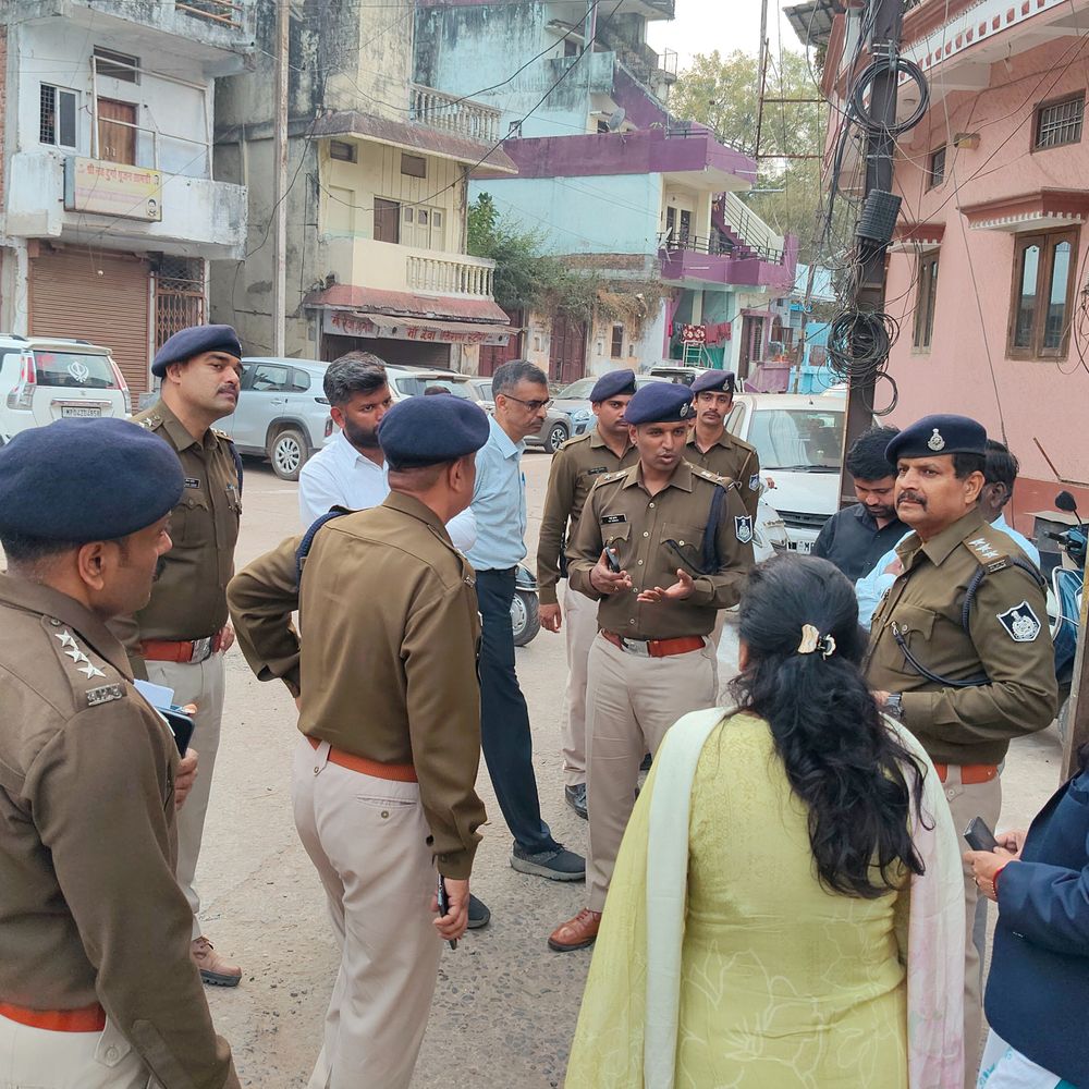 मां नर्मदा प्रकटोत्सव शनिवार से होगा शुरू:  जलमंच तक बोट से पहुंचे अधिकारी, देखी व्यवस्था – narmadapuram (hoshangabad) News