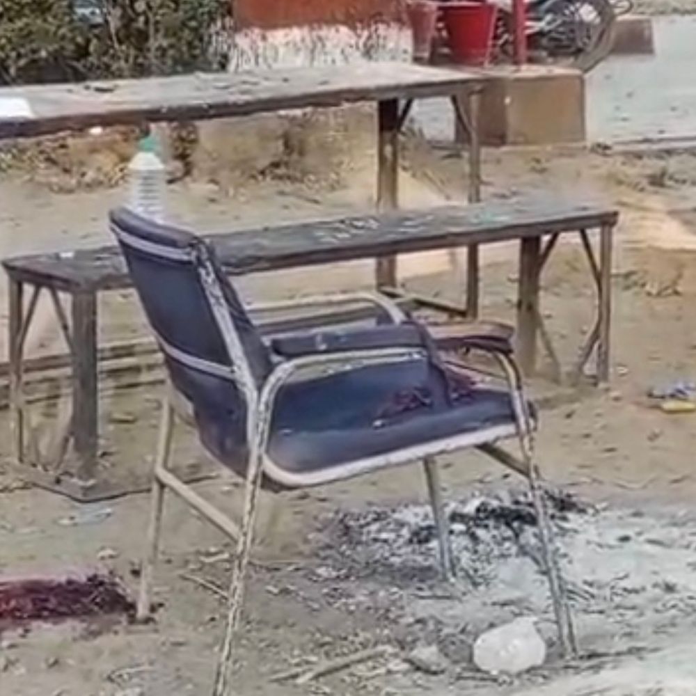 कॉन्स्टेबल ने ड्यूटी पर खुद को गोली मारी, मौत:पहले मोबाइल जमीन पर पटका, फिर सर्विस राइफल से गर्दन पर फायर किया