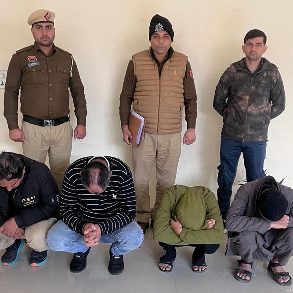 शेयर मार्केट में मुनाफे का झांसा देकर 16.30 लाख ठगे:  पंचकूला पुलिस ने अरेस्ट किए चार ठग, दिल्ली के रहने वाले 2 आरोपी – Panchkula News