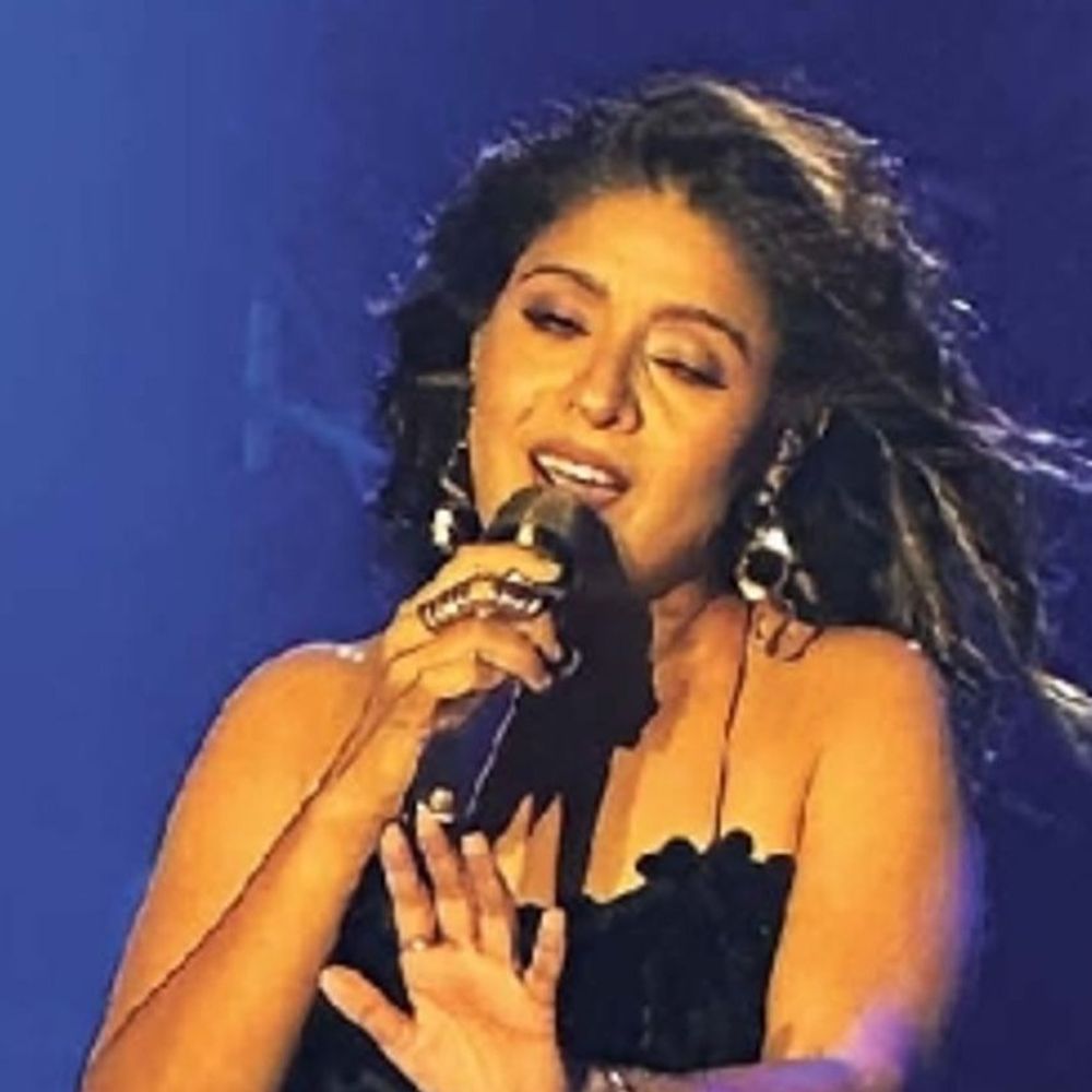 बॉलीवुड सिंगर सुनिधि चौहान को नोटिस:  चंडीगढ़ के प्रोफेसर की शिकायत पर गोवा सरकार की कार्रवाई, ‘बीड़ी जलाई ले’, ‘शराबी’ गानों पर आपत्ति – Chandigarh News