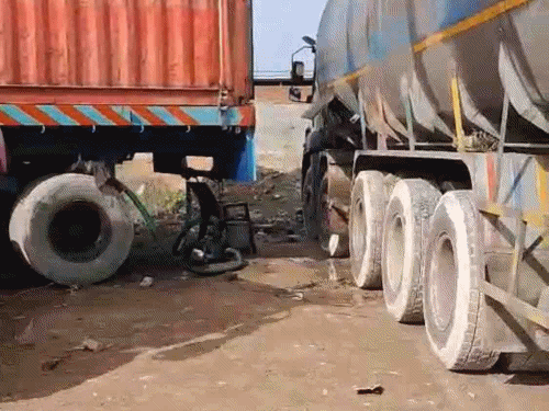किशनगढ़ में पेट्रोलियम पदार्थ के अवैध कारोबार का भंडाफोड़:  एक टैंकर और दो ट्रेलर समेत 35,600 लीटर जब्त, तीन लोगों से पूछताछ जारी – Kishangarh News