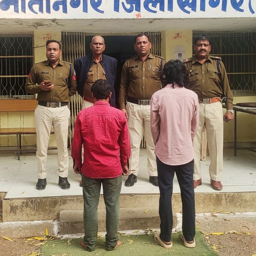 घर में घुसकर मारपीट करने वाले दो भाई गिरफ्तार:सड़क पर लोडिंग वाहन खड़ा करने की बात पर हुआ विवाद, मारपीट कर भागे थे आरोपी