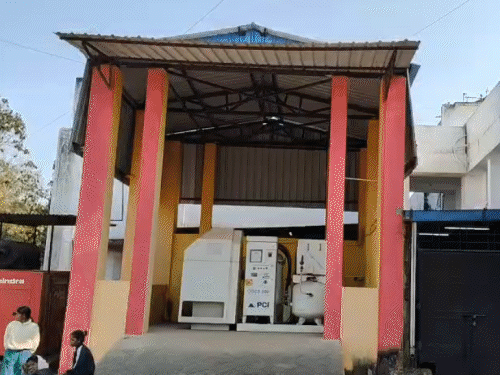 स्वास्थ्य मंत्री के जिले में ऑक्सीजन प्लांट चालू नहीं:  सदर अस्पताल में लगा प्लांट खा रहा जंग, सिविल सर्जन बोले- चलाने के लिए फंड नहीं – Jamtara News