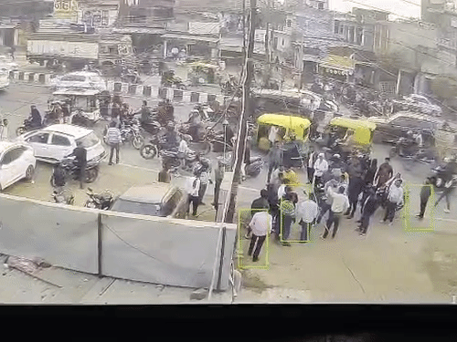 बर्थडे गर्ल के फरार दोस्त के करीब पहुंची पुलिस:  बरेली के पास मिला लोकेशन, तेज हुए गिरफ्तारी के प्रयास – Gorakhpur News