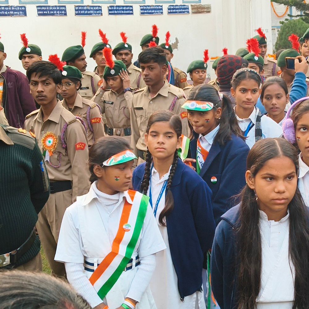 गणतंत्र दिवस: शहीद उद्यान में जिलाधिकारी ने फहराया राष्ट्रीय ध्वज:  शहीदों को नमन कर लोकतंत्र की महत्ता पर दिया जोर – Mirzapur News