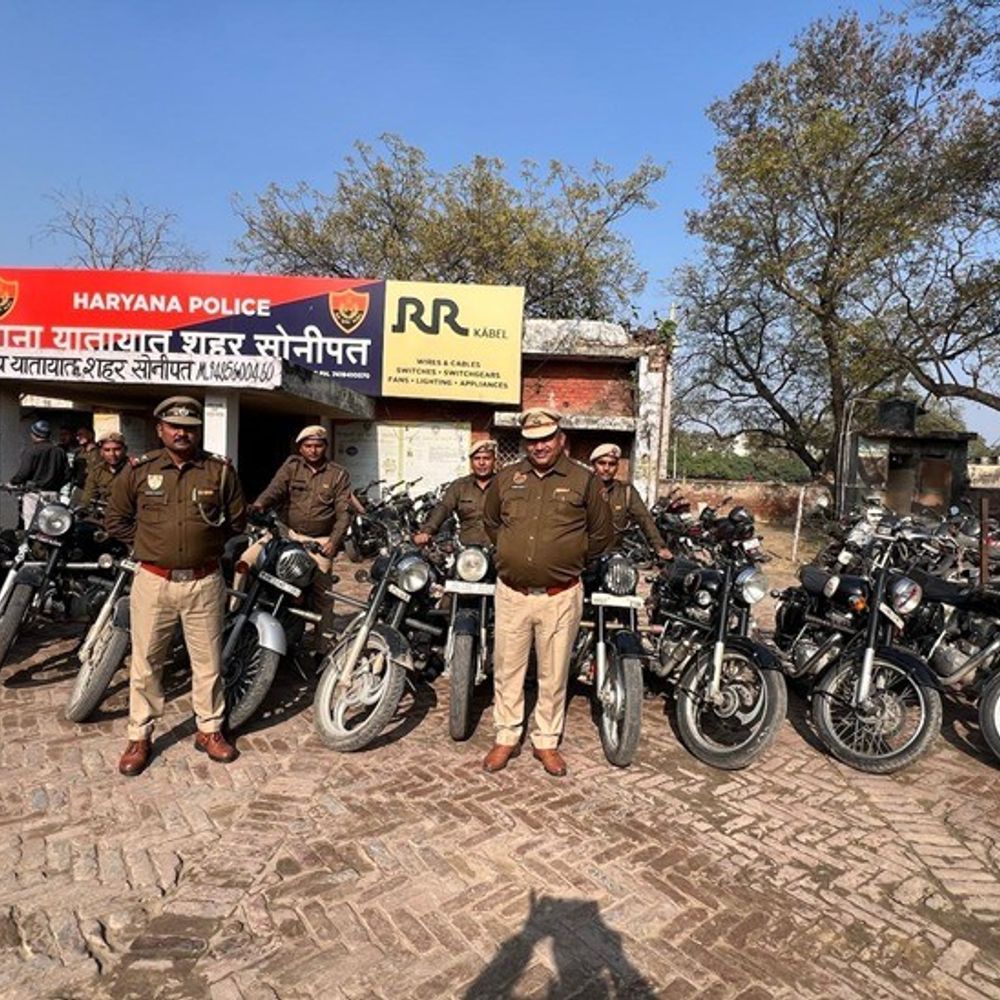 सोनीपत में 11 बुलेट बाइक इंपाउंड, 2.55 लाख रुपए जुर्माना:  पटाखे बजाने वालों पर पुलिस ने कसा शिकंजा; यातायात नियमों का पढ़ाया पाठ – Gohana News