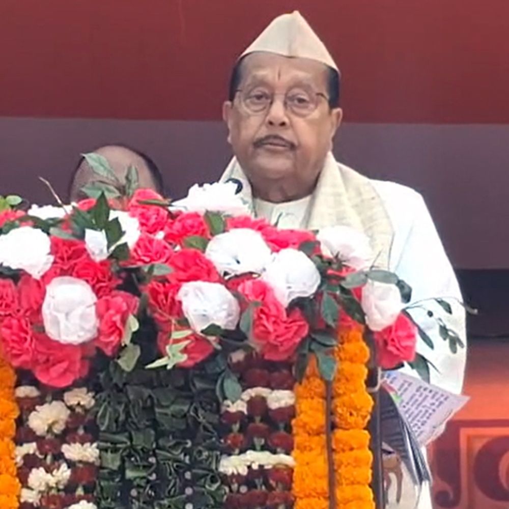 वित्त मंत्री राधाकृष्ण किशोर ने पलामू में किया ध्वजारोहण:  कहा- झारखंड की महिलाओं को भी मिले 10 हजार रुपए, केंद्रीय वित्त मंत्री को दिया प्रस्ताव – Palamu News