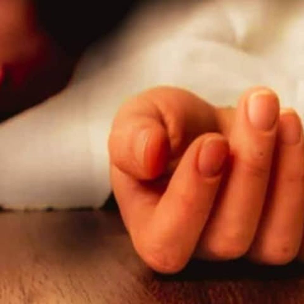 कांगड़ा में बेटे ने पिता को पीट-पीट कर मार डाला:  लात-घूंसे से किया हमला, परिवारिक विवाद में वारदात, आरोपी गिरफ्तार – Dharamshala News