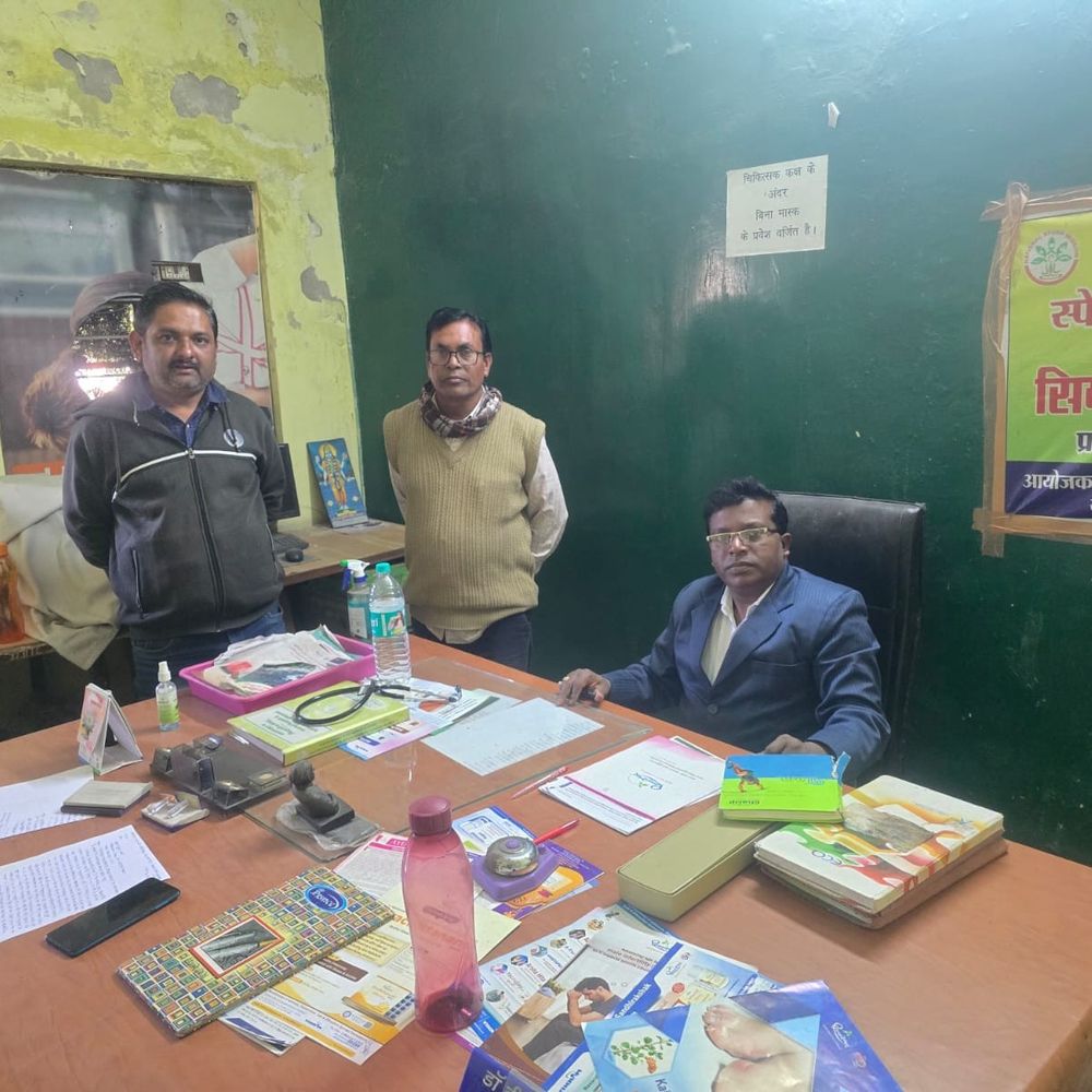 बिल्हा CHC का औषधालय सेवक निलंबित:  जिला आयुष अधिकारी के निरीक्षण में एब्सेंट रहने पर कार्रवाई, नोटिस का भी नहीं दिया जवाब – Bilaspur (Chhattisgarh) News