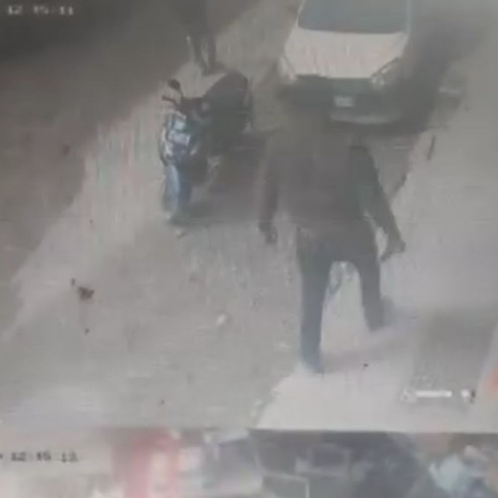 मंडी में दुकानदार और युवक के बीच मारपीट:  मामूली बात को लेकर हुआ विवाद, सिर पर डंडे से किया वार, मानसिक रुप से अस्वस्थ – Mandi (Himachal Pradesh) News