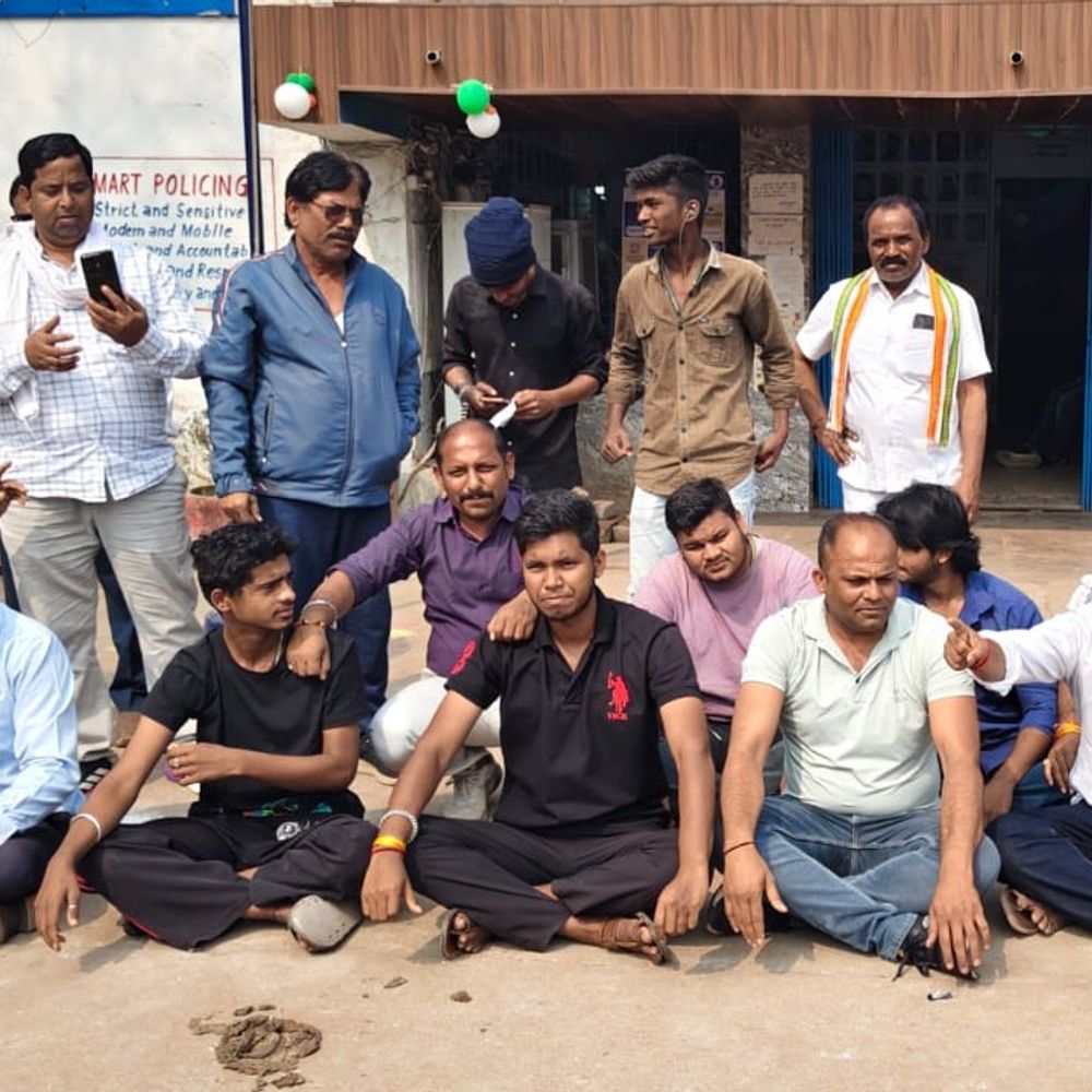 भूपेश पर अभद्र टिप्पणी के विरोध में कांग्रेस का प्रदर्शन:  सोशल मीडिया पर टिप्पणी के विरोध में कांग्रेसियों ने सुपेला थाना घेरा, FIR और गिरफ्तारी की मांग पर अड़े – durg-bhilai News