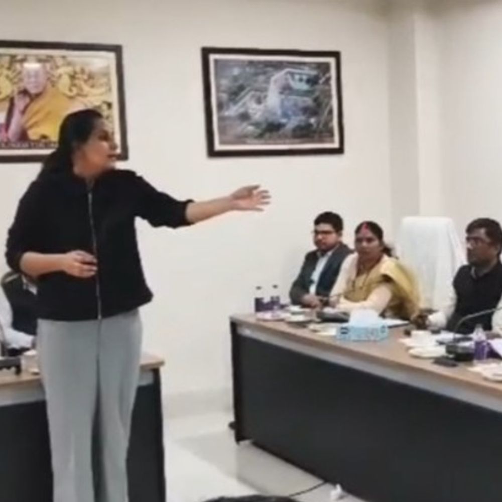 बोधगया कॉरिडोर के ब्लूप्रिंट पर बीटीएमसी सभागार में बैठक:रोजगार के नए अवसर पर चर्चा, विधायक ने फुटपाथी कारोबारियों का मुद्दा उठाया