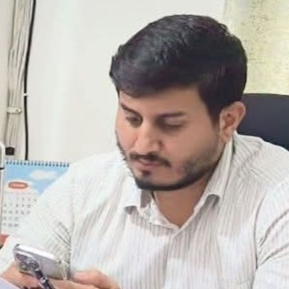 दीक्षित श्वेतम पूर्णिया सदर के बने SDO:विकास योजनाओं के क्रियान्वयन की संभालेंगे जिम्मेदारी, पहले किशनगंज के जिला परिवहन पदाधिकारी थे