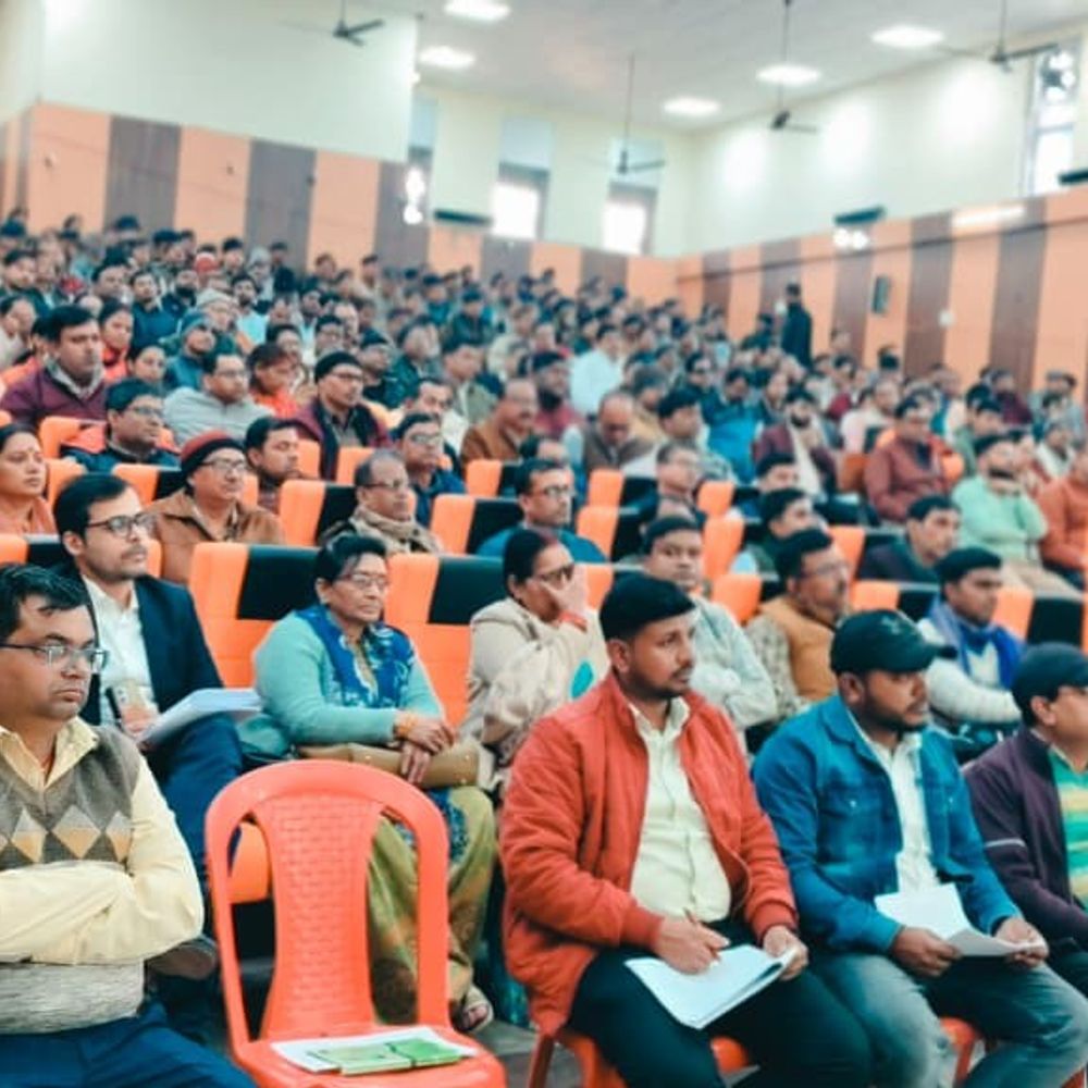 प्रखंड शिक्षा पदाधिकारी ने बाल मेला का उद्घाटन किया:कोंच के बच्चों का सर्वांगीण विकास और उनमें रचनात्मकता को बढ़ावा देना रहा उद्देश्य