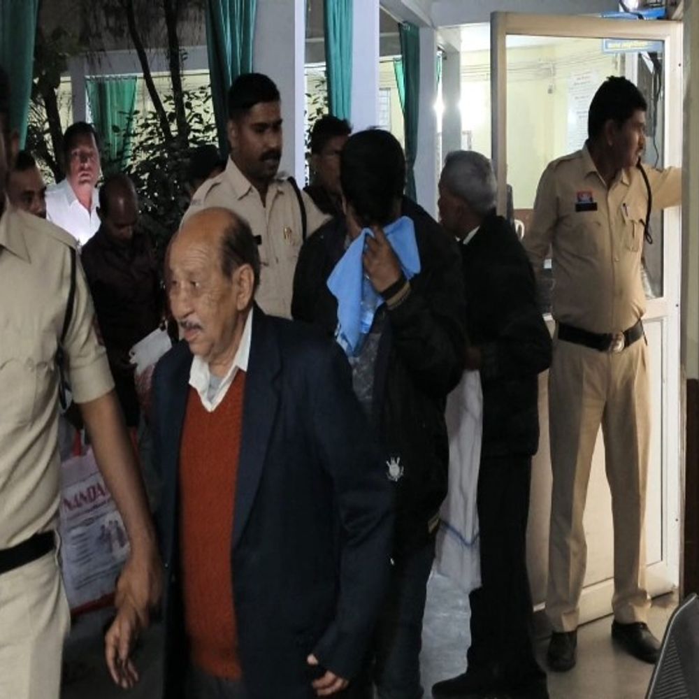 पोरा बाई नकल केस…4 दोषियों को 5 साल की सजा:  जांजगीर-चांपा में 17 साल पुराने मामले में प्राचार्य समेत चार को 5-5 हजार जुर्माना – janjgir champa News