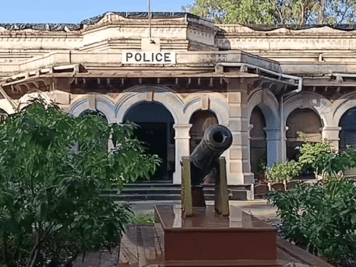 कोटा में पुलिसकर्मी ने लोगों के साथ मिलकर की लूट:  नशे की खेप जब्त कर किया फ्रॉड, 6 के खिलाफ मामला दर्ज – Kota News