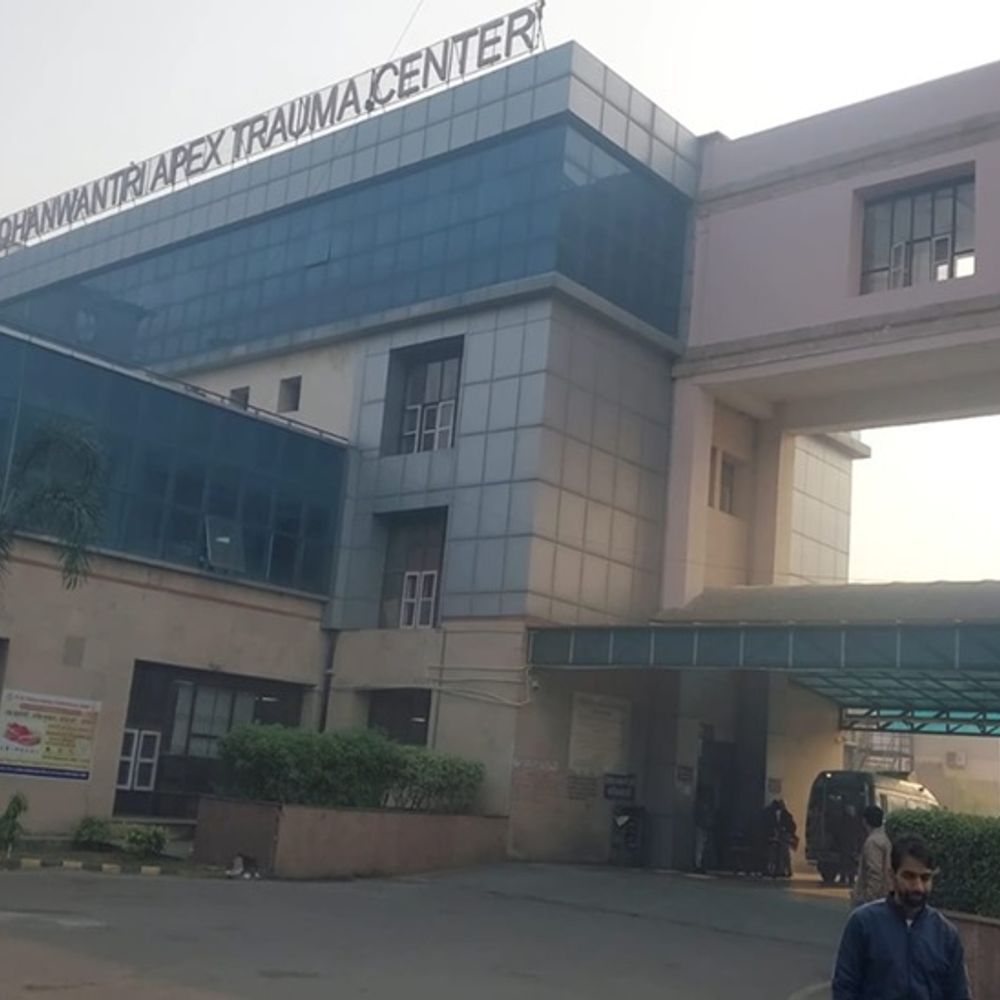 रोहतक में युवक पर नुकीले हथियार से जानलेवा हमला:  रास्ता रोककर आरोपियों ने की मारपीट, जान से मारने की दी धमकी – Rohtak News