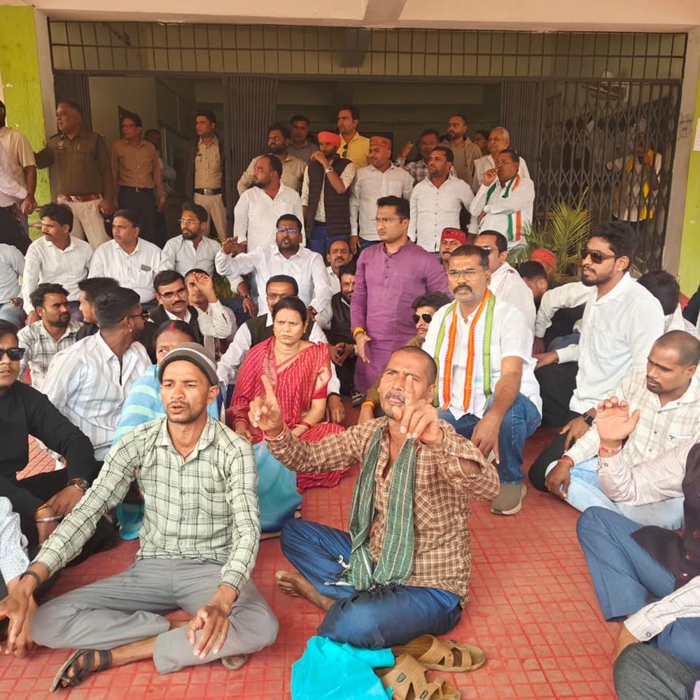 किसानों की धान खरीदी लंबित, जिससे वे आर्थिक व मानसिक संकट में: नवीन