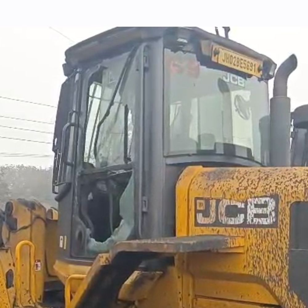 पिपरवार में राहुल सिंह गैंग की फायरिंग, आगजनी:  राजधर साइडिंग पर जेसीबी जलाई, फेसबुक पर ‘आजाद सरकार’ ने दी धमकी – Chatra News