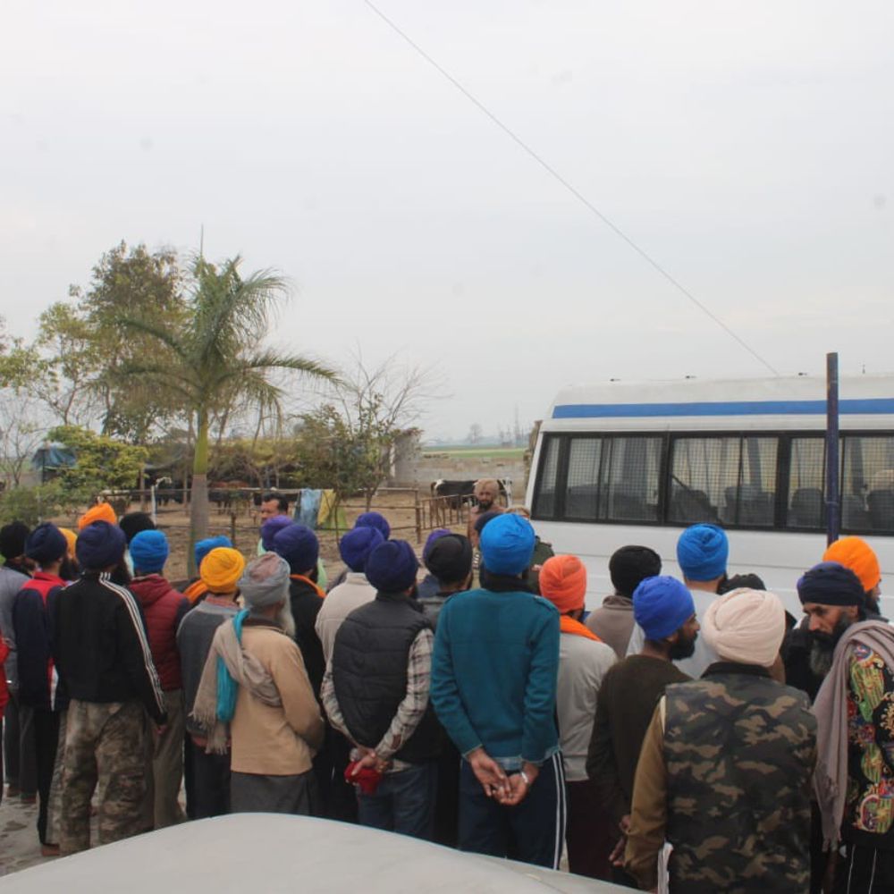 खन्ना में 4 अवैध नशा मुक्ति केंद्रों पर छापेमारी:  150 लोगों को मुक्त कराया, पीड़ित बोले- मारपीट की जाती, घरेलू काम कराया जाता – Khanna News