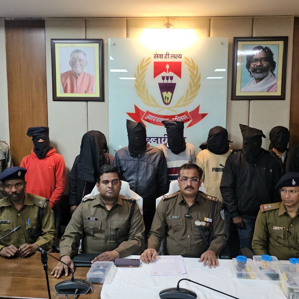 हजारीबाग पुलिस ने नशे के खिलाफ की बड़ी कार्रवाई:  40 लाख के मादक पदार्थ जब्त, 8 तस्कर गिरफ्तार; दो थाना क्षेत्र से हुई गिरफ्तारी – Hazaribagh News